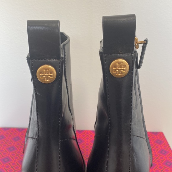 Tory Burch Heeled Ankle Boot in Perfect Black Size 10 - Picture 9 of 9